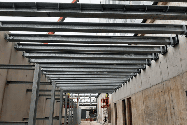 UCB constructions métalliques escaliers industriels